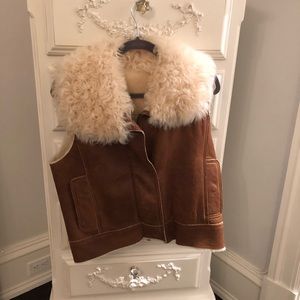 Burberry Women’s Fur Vest Size 8 (NWOT)
